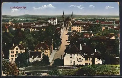 AK Ludwigsburg / Württemberg, Teilansicht mit Blick auf die Kirche