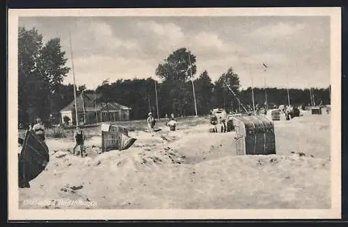 AK Boltenhagen, Leute am Strand, Strandkörbe