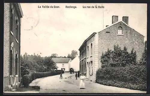 AK Roclenge-sur-Geer, Le rue de la Halle