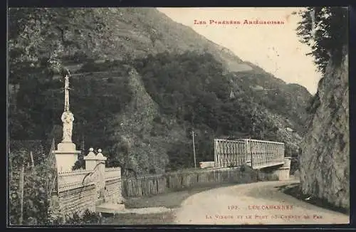 AK Les Cabannes, La Vierge et le pont du chemin de fer