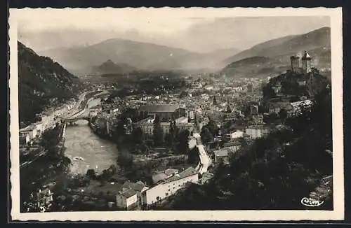 AK Foix, Vue Générale