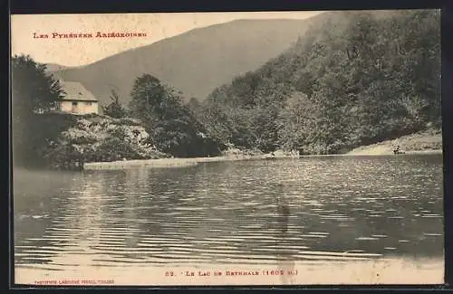 AK Bethmale, Le Lac de Bethmale dans les Pyrénées Ariégeoises