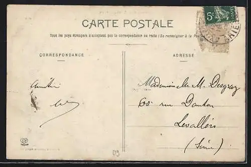 AK Prades, Vue générale du village et des montagnes environnantes