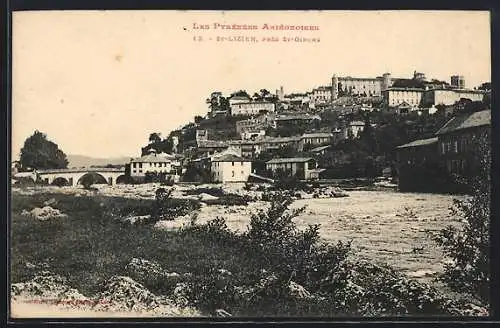 AK St-Lizier, Vue sur la rivière et le pont avec le village en arrière-plan