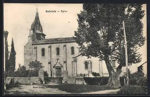 AK Saleich, Église et paysage environnant