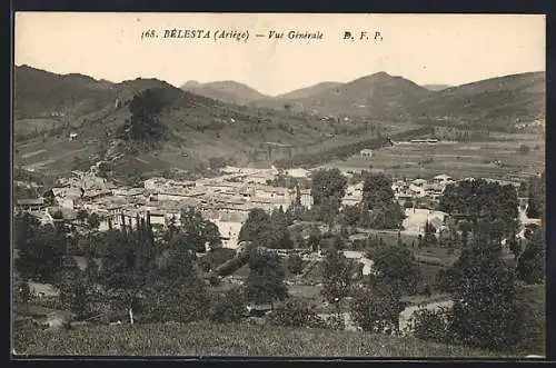 AK Bélesta, Vue générale du village et des collines environnantes