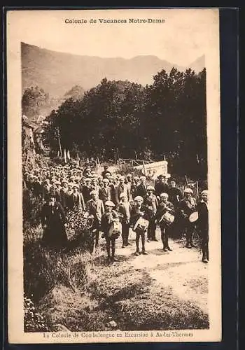 AK Ax-les-Thermes, La Colonie de Combelongue en excursion avec des enfants sur le chemin forestier