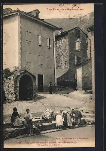 AK Ax-les-Thermes, Fontaine des Canons et villageois au travail