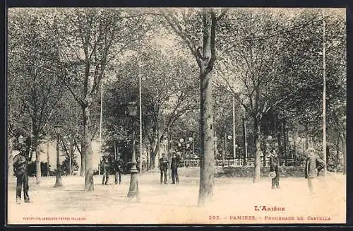 AK Pamiers, Promenade de Castella avec promeneurs sous les arbres