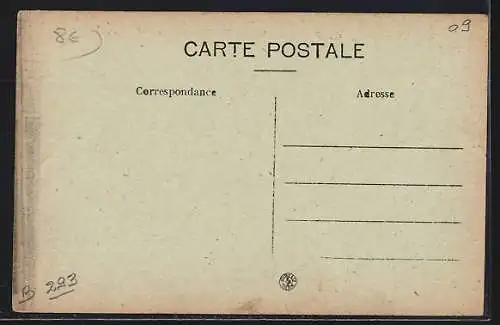 AK Pamiers, Rue Frédéric-Soulié avec passants et maisons anciennes