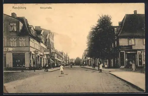 AK Rendsburg, Königstrasse mit Apotheke und Cigarren-Geschäft