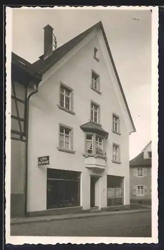 Foto-AK Gernsbach, Schuhgeschäft Uth mit Strassenpartie