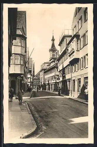 AK Aalen i. Württbg., Hauptstrasse mit Hotel Bären und Uhrengeschäft