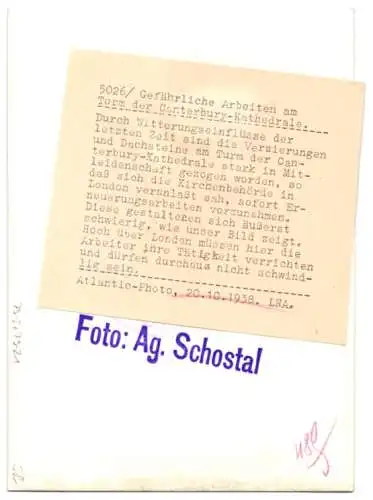 Fotografie Atlantic, Ansicht Canterbury, Arbeiten am Turm der Kathedrale 1938