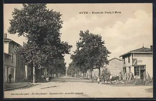 AK Auve, Route de Paris à Metz, Strassenpartie