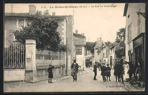 AK La Mothe-Saint-Héray, la Rue du Grand-Logis