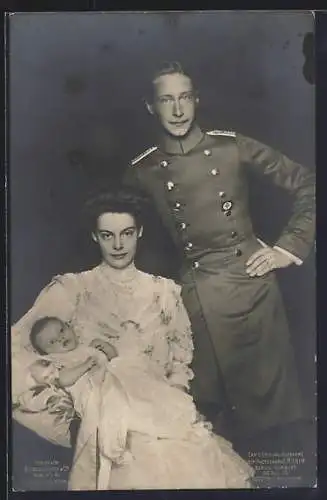 AK Kronprinz Wilhelm von Preussen in Uniform im Kreise seiner Familie