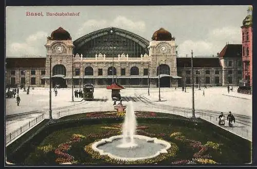 AK Basel, Bundesbahnhof mit Fontäne und Strassenbahn