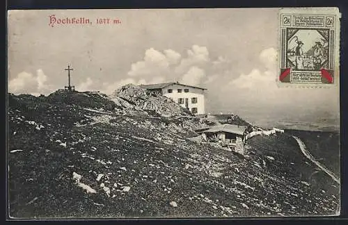 AK Berghütte am Hochfelln, Ansicht mit dem Gipfelkreuz