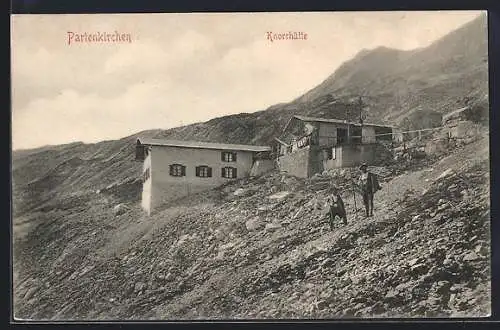 AK Knorrhütte, Wanderer vor der Hütte