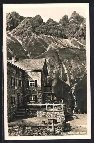 AK Kemptner-Hütte, Gesamtansicht mit Krottenspitzen