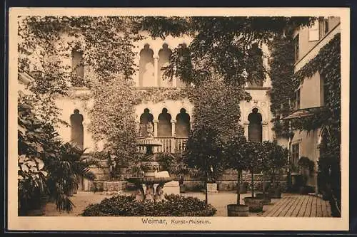 AK Weimar / Thüringen, Kunst-Museum, Blick in den Innenhof