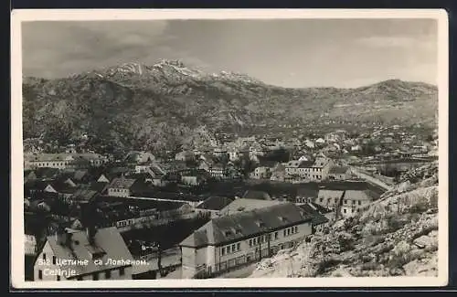 AK Cetinje, Ortsansicht mit Bergpanorama