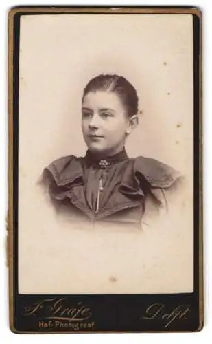 Fotografie F. Gräfe, Delft, oude delft 173, Porträt einer jungen Frau