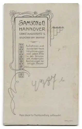 Fotografie Samson & Co., Hannover, Ernst Augustplatz 5, Porträt eines Herren mit Schnurrbart