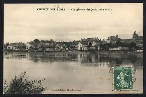 AK Chouzé-sur-Loire, Vue générale des quais, prise de l`île