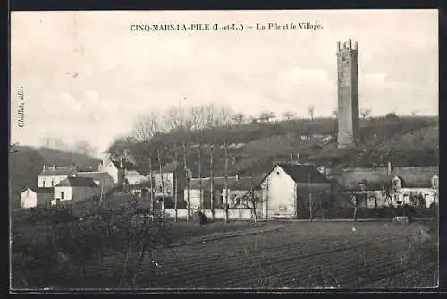 AK Cinq-Mars-la-Pile, La Pile et le Village