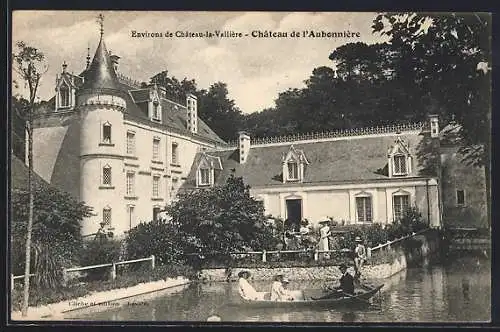 AK Château-la-Vallière, Château de l`Aubonnière et barque sur le canal