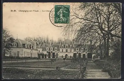 AK Champigny-sur-Veude, Le Château et son parc majestueux