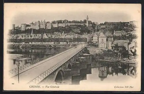 AK Chinon, Vue générale avec pont et château en arrière-plan