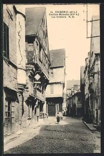 AK Chinon, Vieilles maisons rue Voltaire (XVe s.)