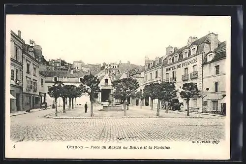 AK Chinon, Place du Marché au Beurre et la Fontaine