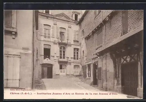 AK Chinon, Institution Jeanne d`Arc et Entrée de la rue Jeanne d`Arc