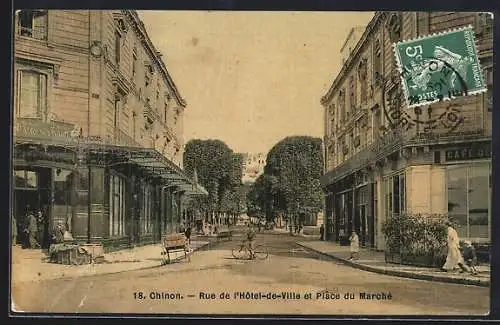 AK Chinon, Rue de l`Hôtel-de-Ville et Place du Marché