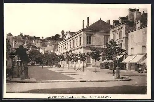 AK Chinon, Place de l`Hôtel-de-Ville