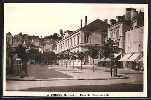 AK Chinon, Place de l`Hôtel-de-Ville