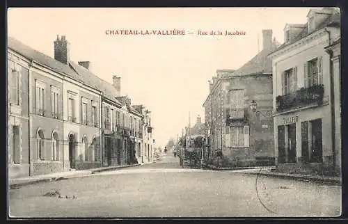 AK Château-la-Vallière, Rue de la Jacobine