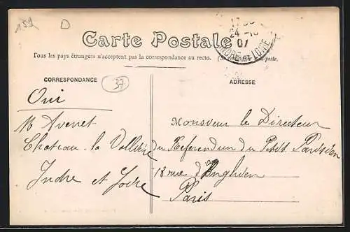 AK Château-la-Vallière, Hôtel de Ville et rue principale