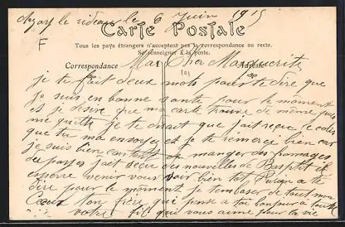 AK Cheillé, La Chapelle avec charrette et coq sur la place du village