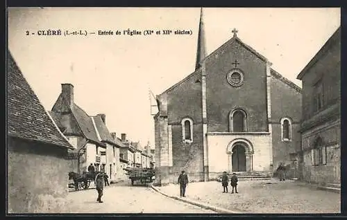 AK Cléré, Entrée de l`église (XIe et XIIe siècles)