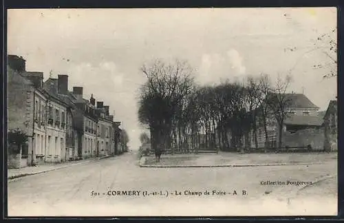 AK Cormery, Le Champ de Foire et vue sur la rue principale