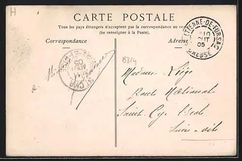 AK Cinq-Mars-la-Pile, Entrée de Ville avec calèche sur la route principale