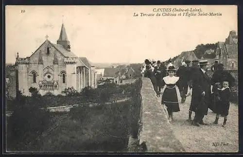 AK Candes, La Terrasse du Château et l`Église Saint-Martin