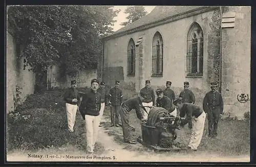 AK Noizay, Manoeuvre des pompiers devant l`église