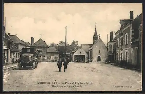 AK Rouziers, La Place et l`Église