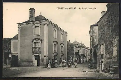 AK Parcay-sur-Vienne, La Rue Principale